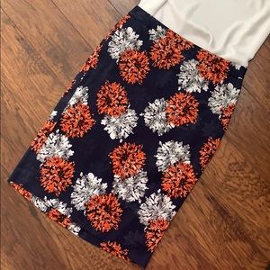 The Limited Pencil Skirt - size 8 Tall